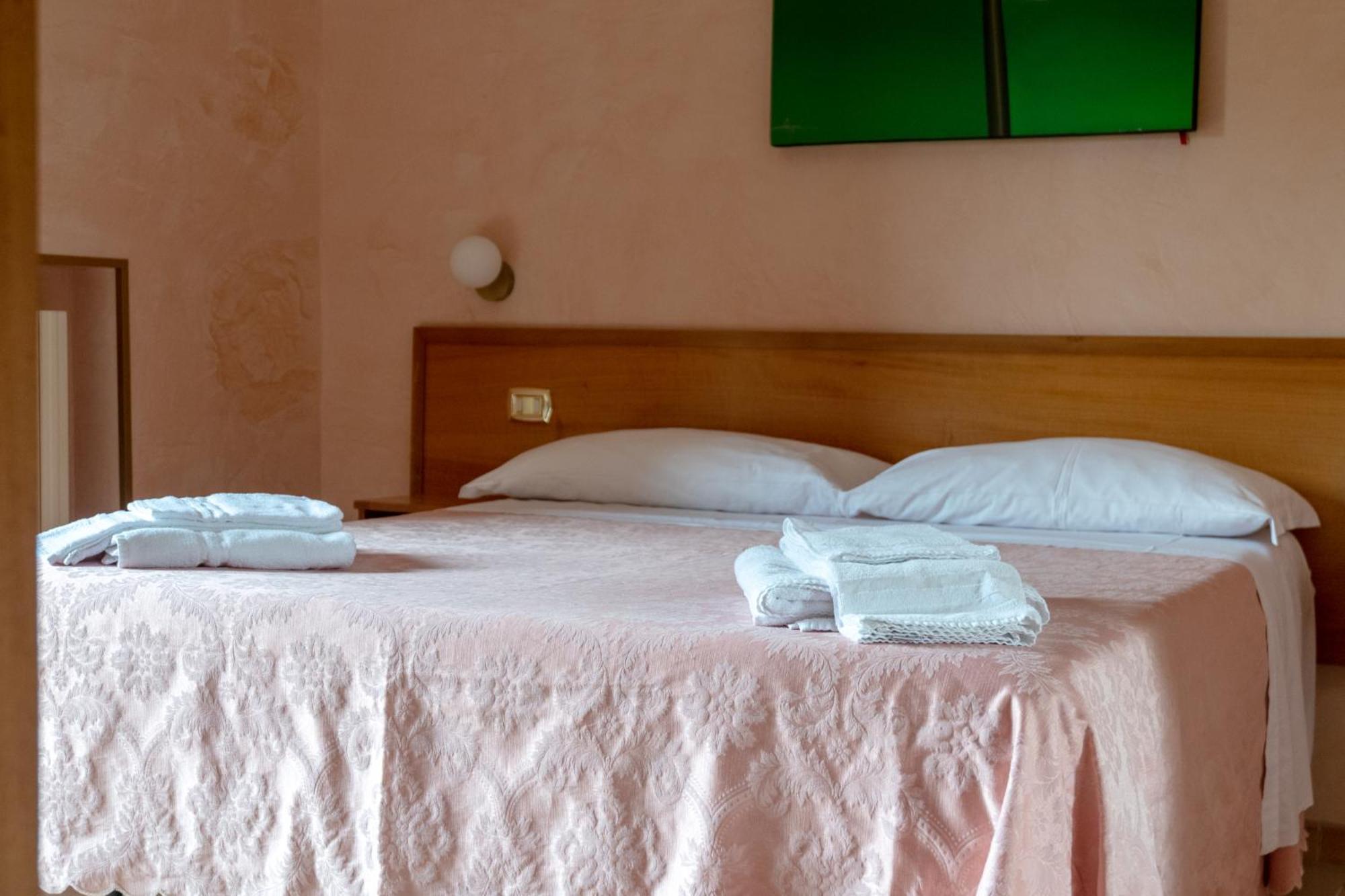 I Lecci Guesthouse San Felice Circeo Exterior foto